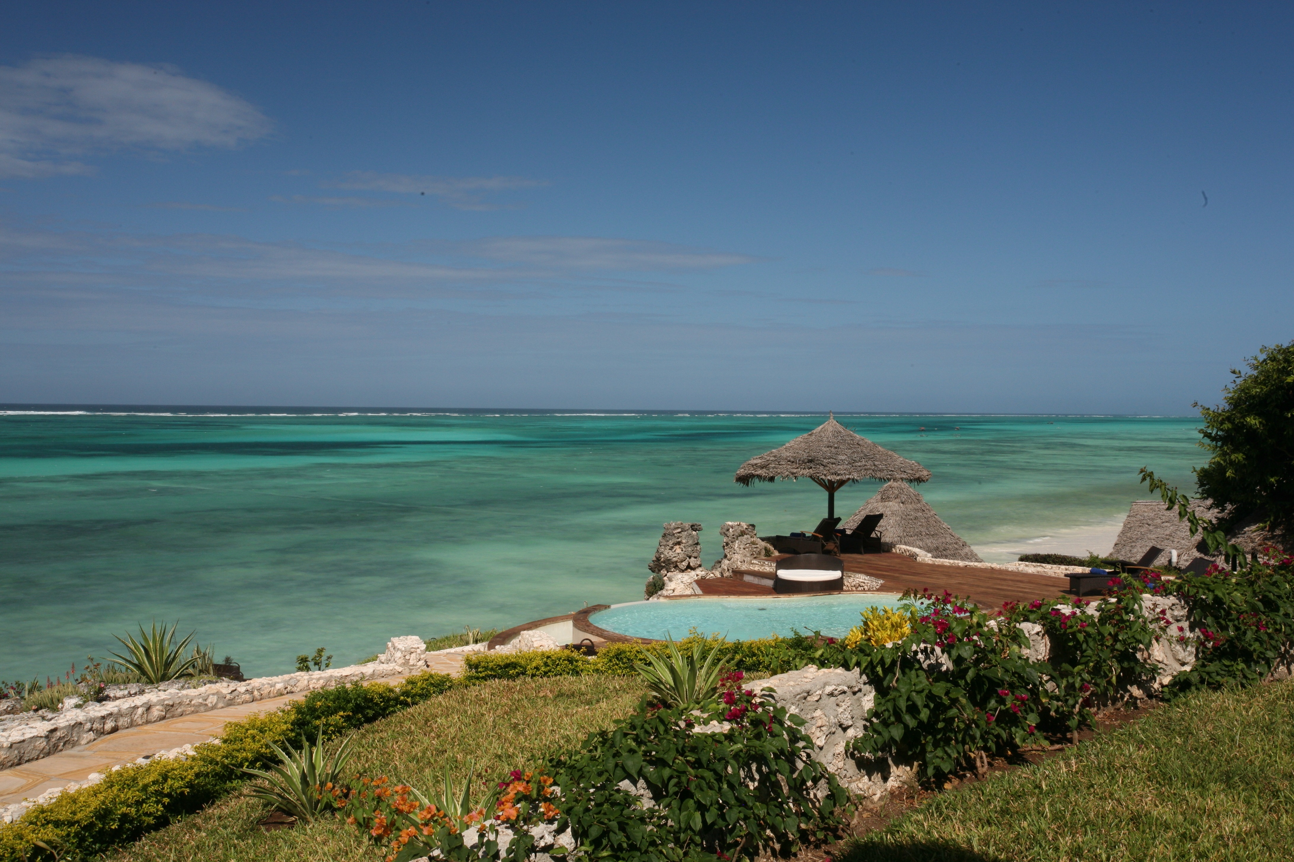 Al sole dell'equatore : nella costa più selvaggia dell'isola di ZANZIBAR(Tanzania)   